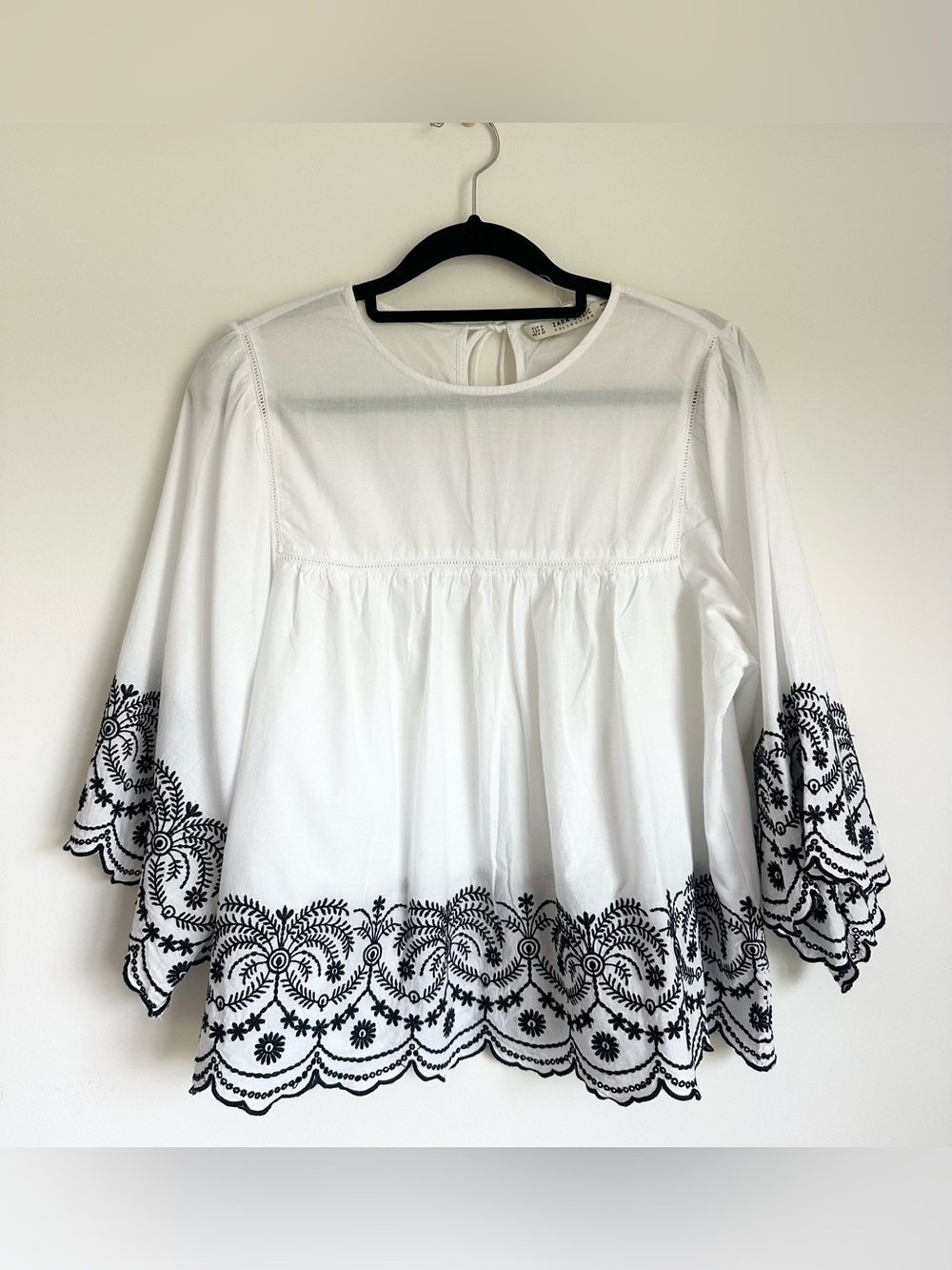 ZARA White Blouse with Black Embroidered Hem Size M